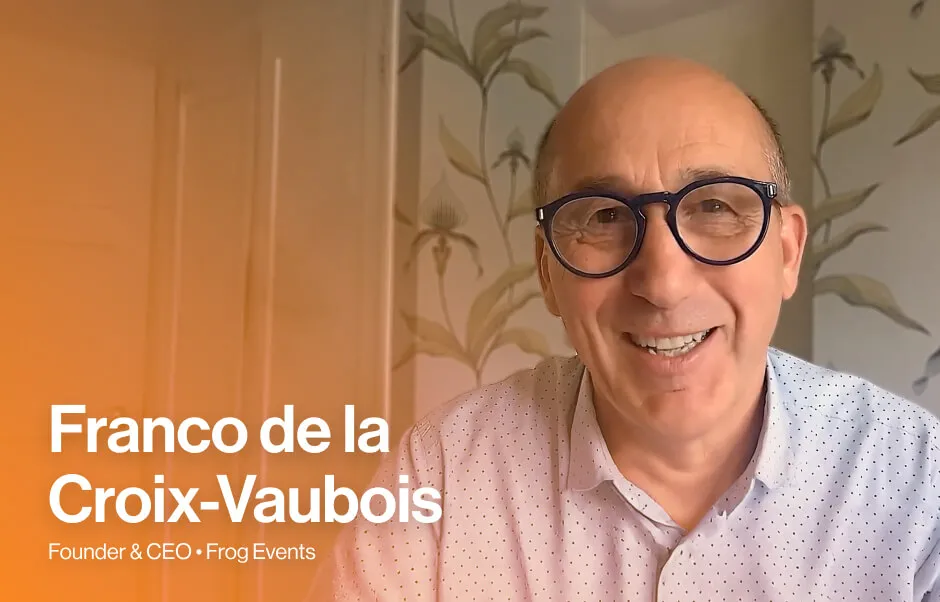 Videostandbild von einem Frog-Mitarbeiter, der Feedback zu RingCentral Events gibt.