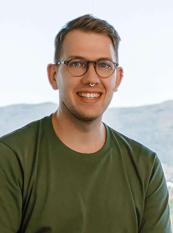 Никита, старши инженер по осигуряване на качеството